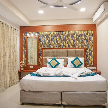 Pine Tree Boutique Hotel Chennai Exterior foto