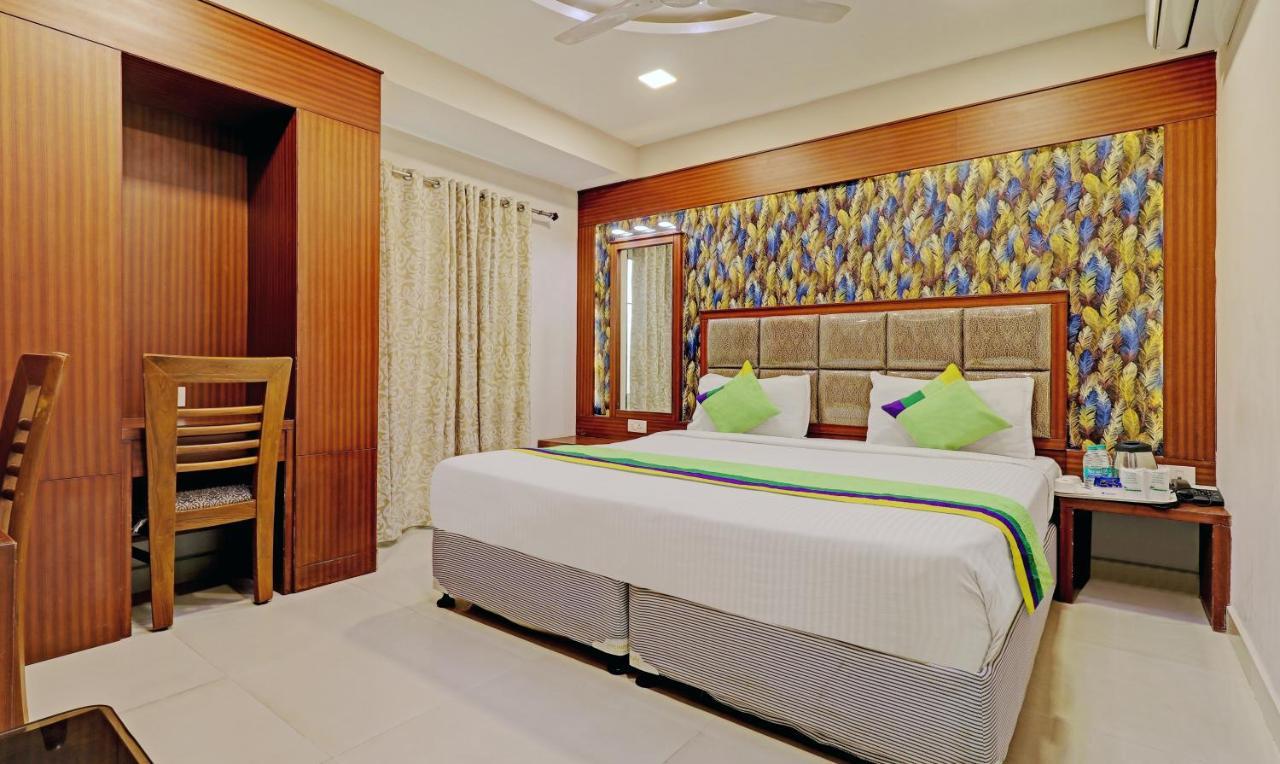 Pine Tree Boutique Hotel Chennai Exterior foto