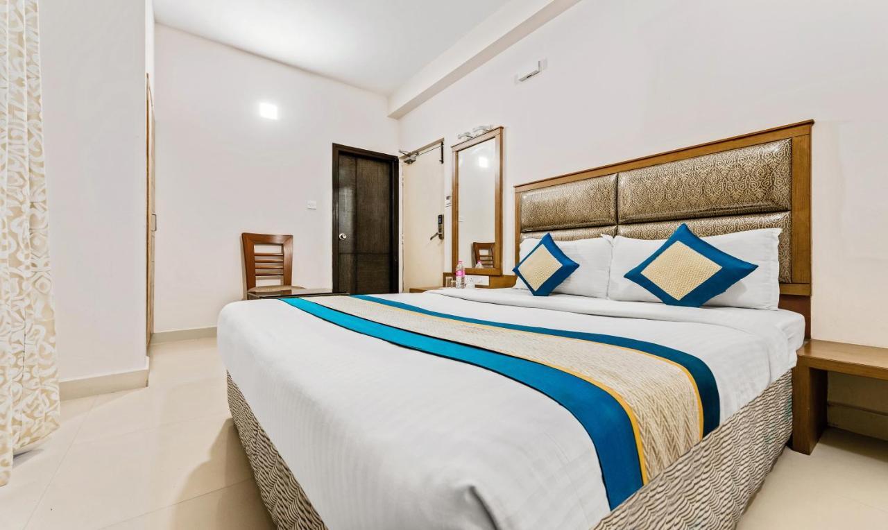 Pine Tree Boutique Hotel Chennai Exterior foto