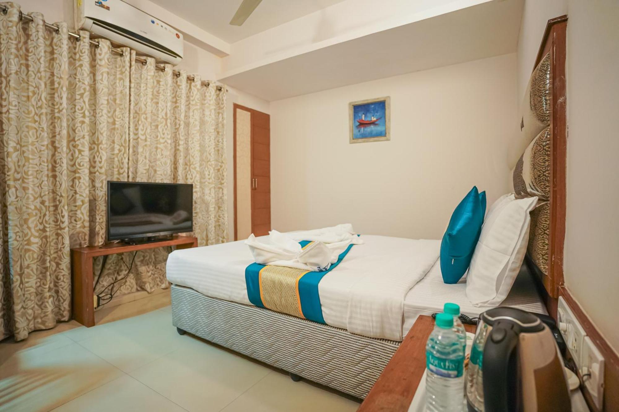 Pine Tree Boutique Hotel Chennai Exterior foto