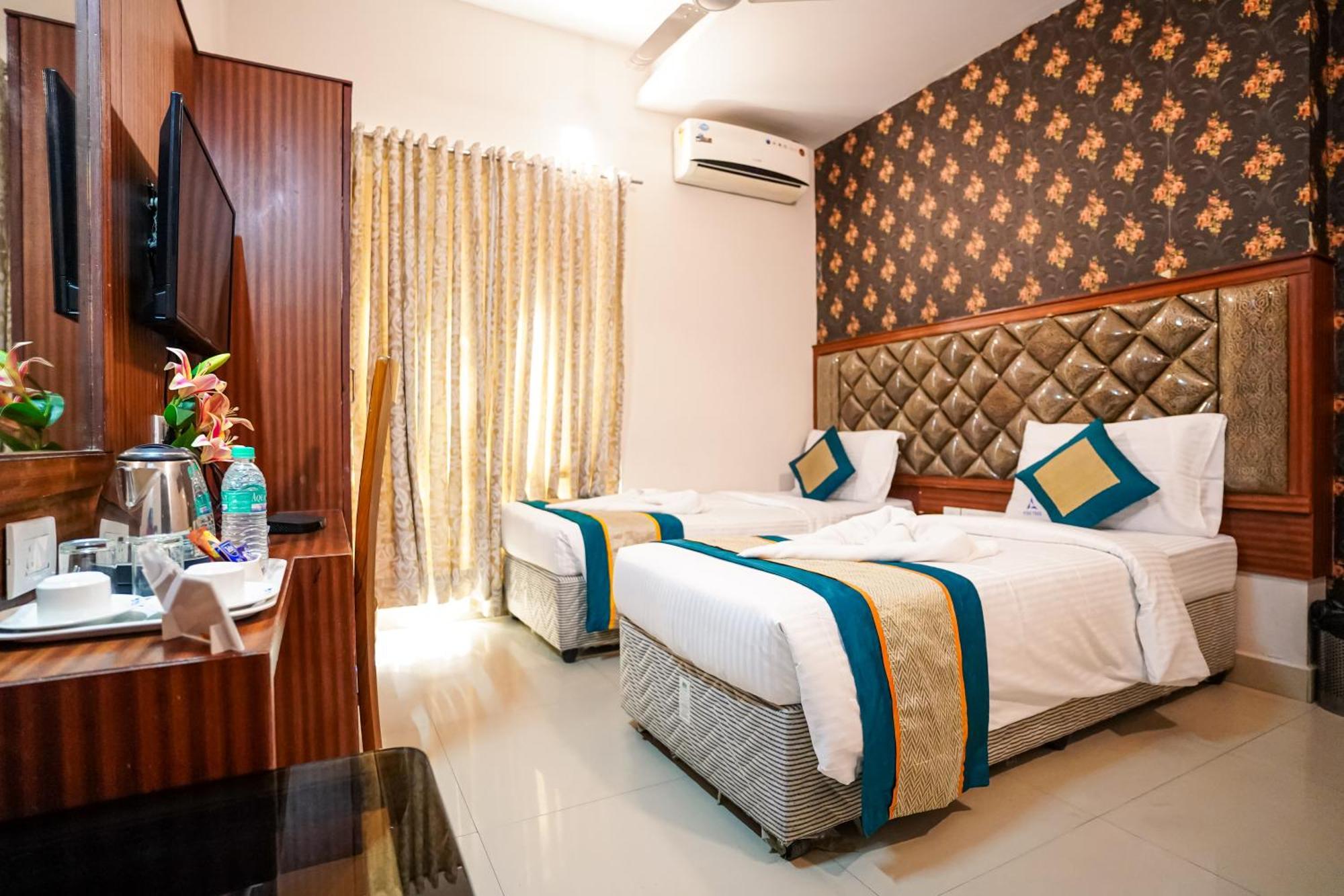Pine Tree Boutique Hotel Chennai Exterior foto