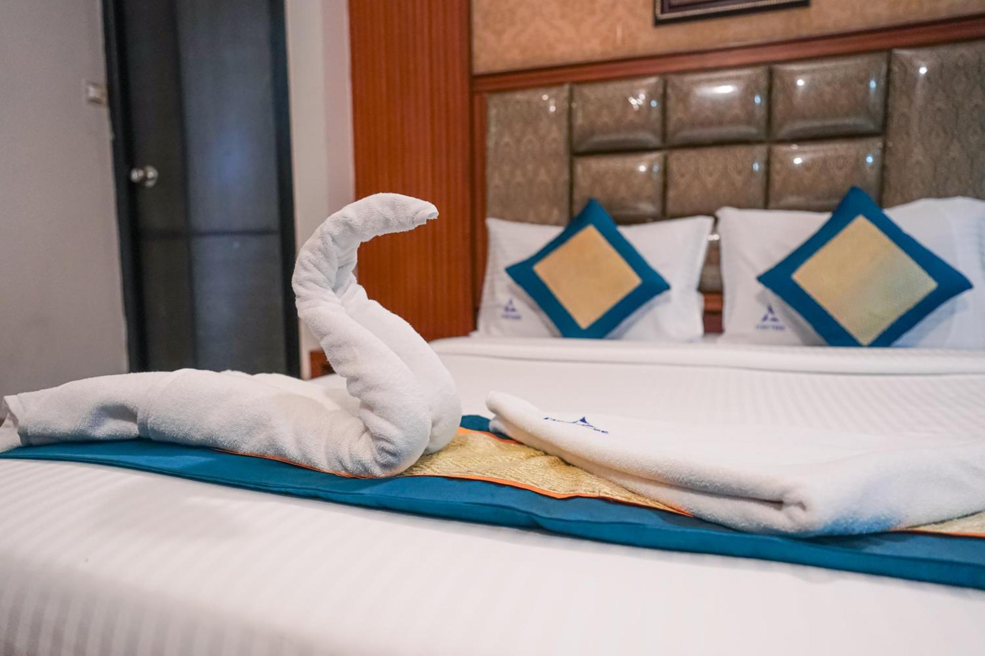 Pine Tree Boutique Hotel Chennai Exterior foto